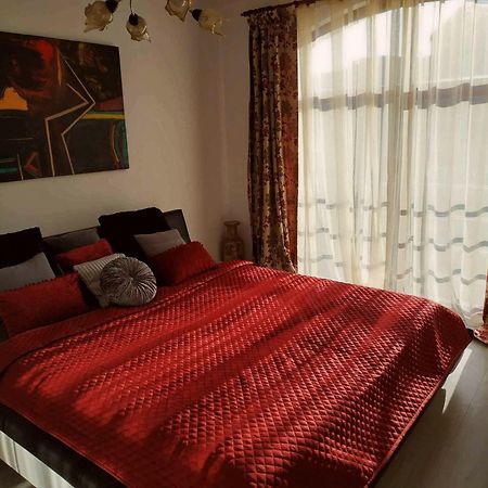 Miska Houze Apartamento Oradea Exterior foto